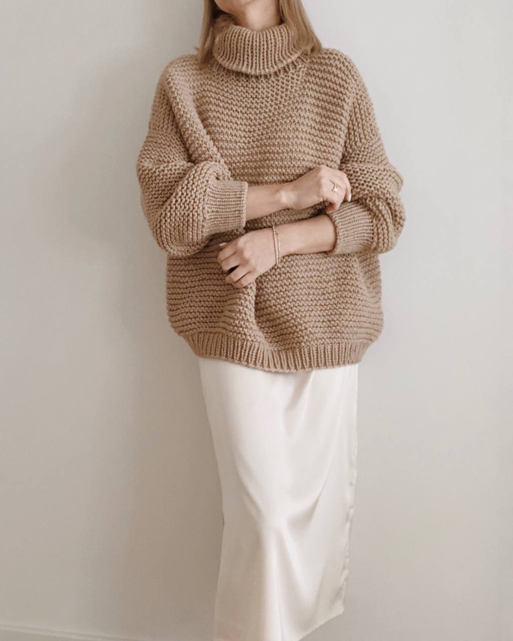 Oversized Wool Chunky Turtleneck Sweater – Bold, Warm, Effortlessly Chic