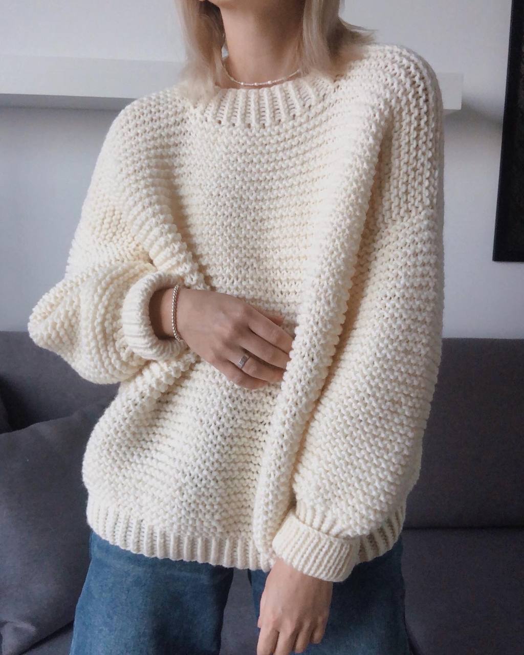 Chunky Knit Wool Handmade Sweater – Minimalist Design, Maximum Comfort