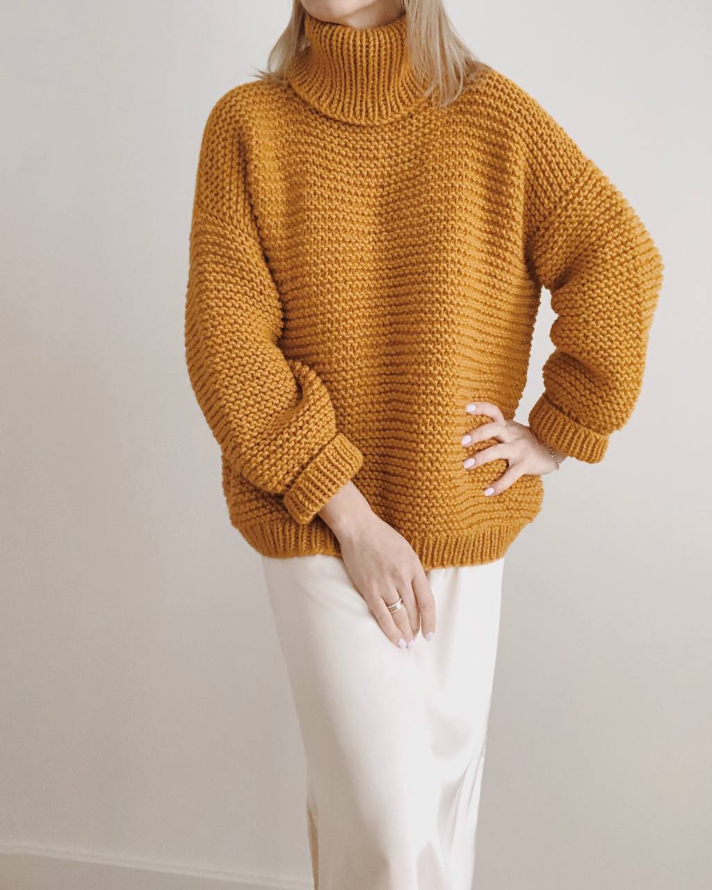 Oversized Wool Chunky Turtleneck Sweater – Bold, Warm, Effortlessly Chic