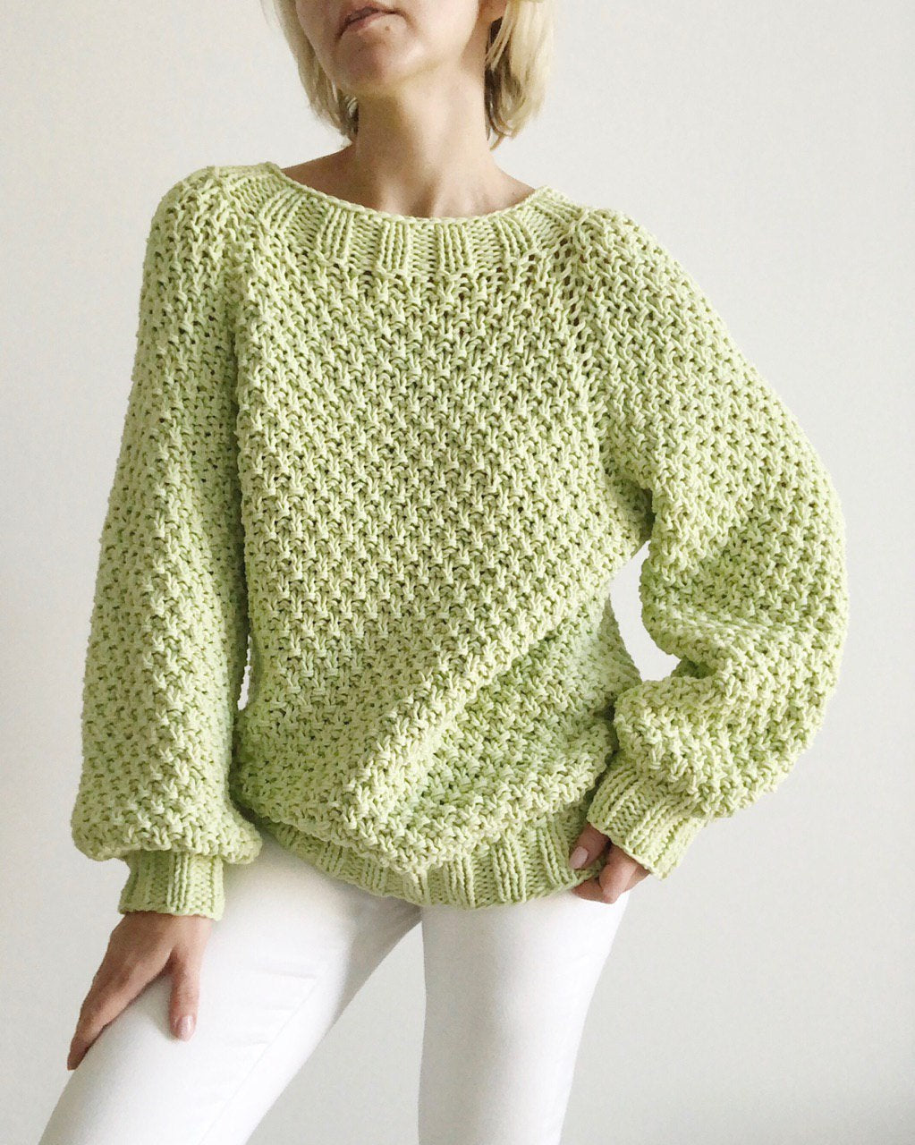 Chunky Textured Crewneck Sweater – Soft Structure. Subtle Statement.