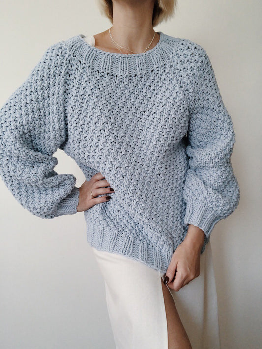 Chunky Textured Crewneck Sweater – Soft Structure. Subtle Statement.