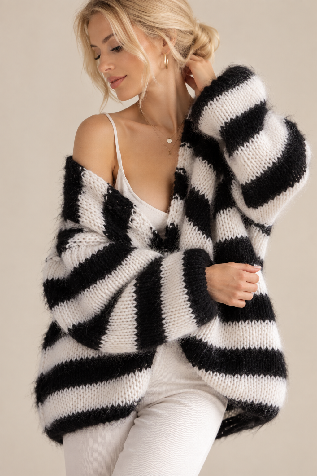 BLACK & IVORY OVERSIZED CARDIGAN MOHAIR CARDIGAN