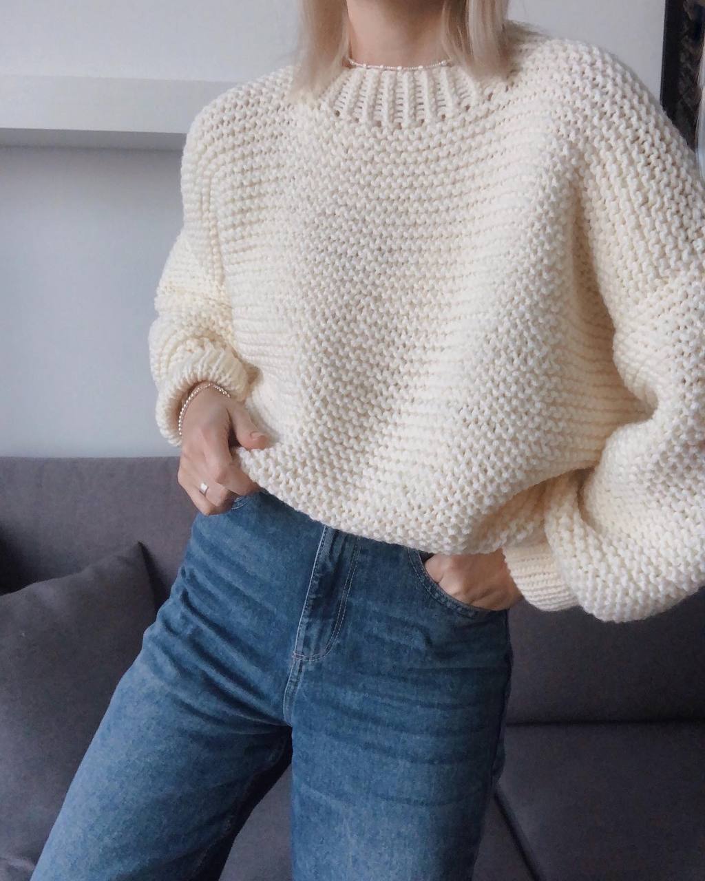 Chunky Knit Wool Handmade Sweater – Minimalist Design, Maximum Comfort