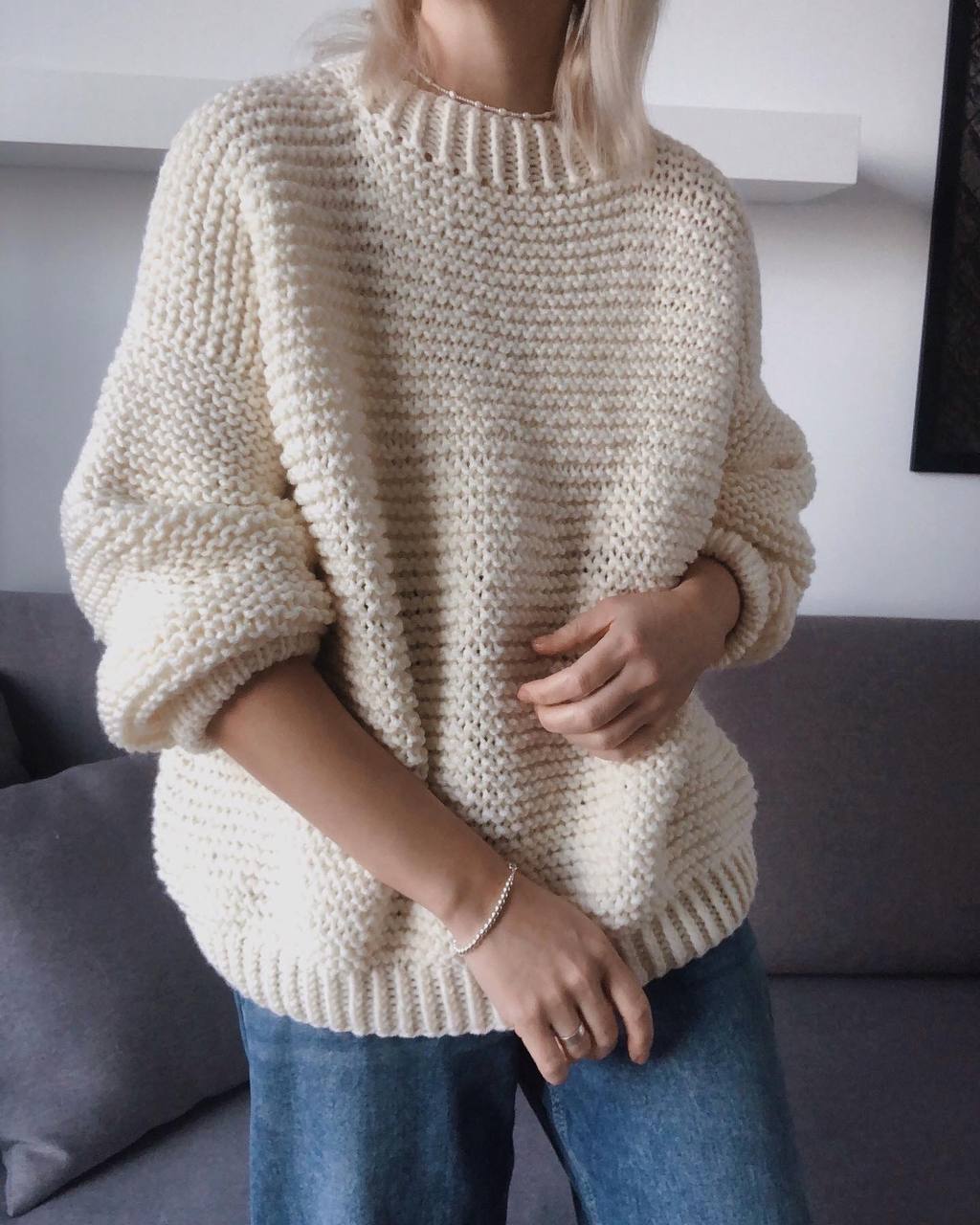 Chunky Knit Wool Handmade Sweater – Minimalist Design, Maximum Comfort