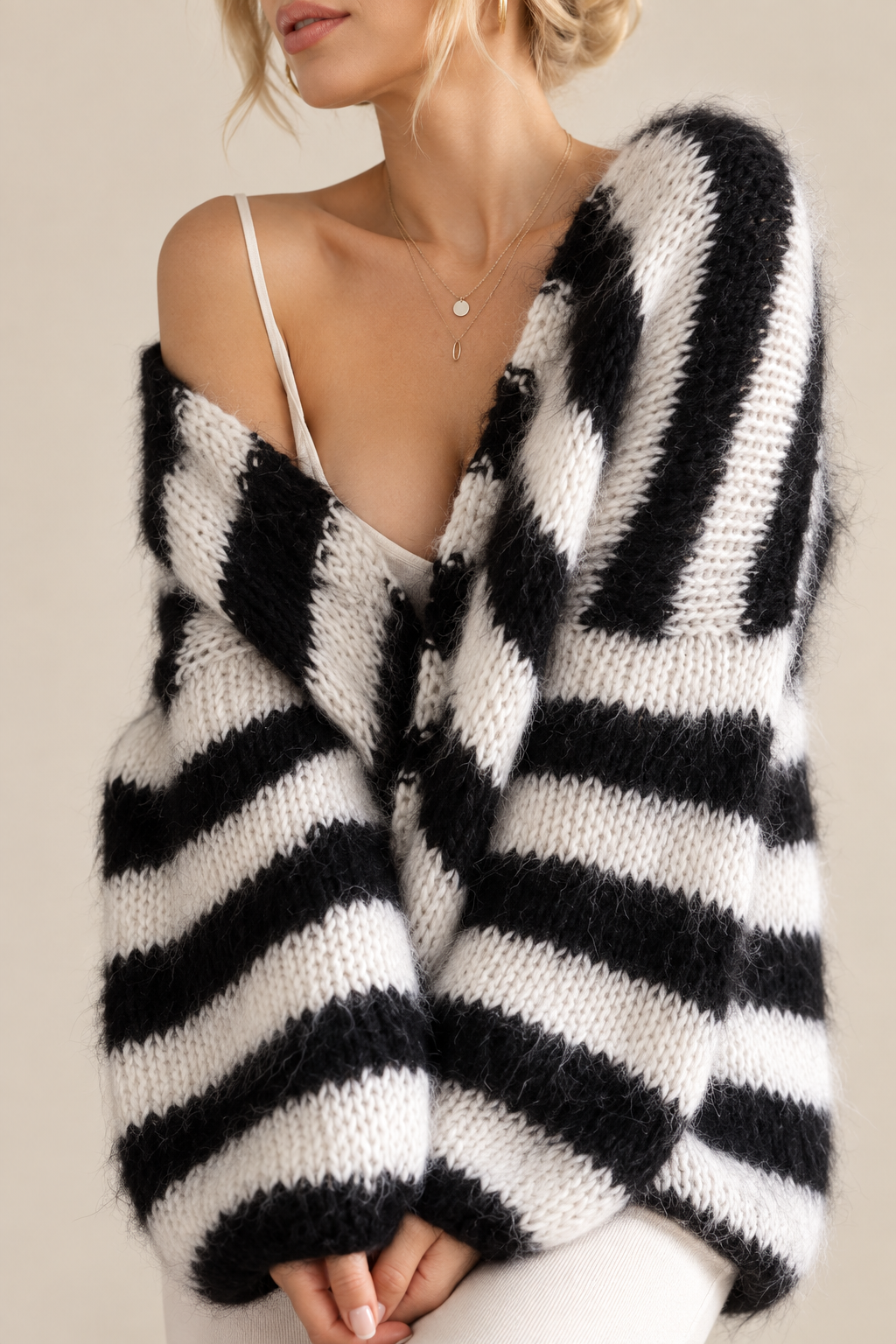 BLACK & IVORY OVERSIZED CARDIGAN MOHAIR CARDIGAN