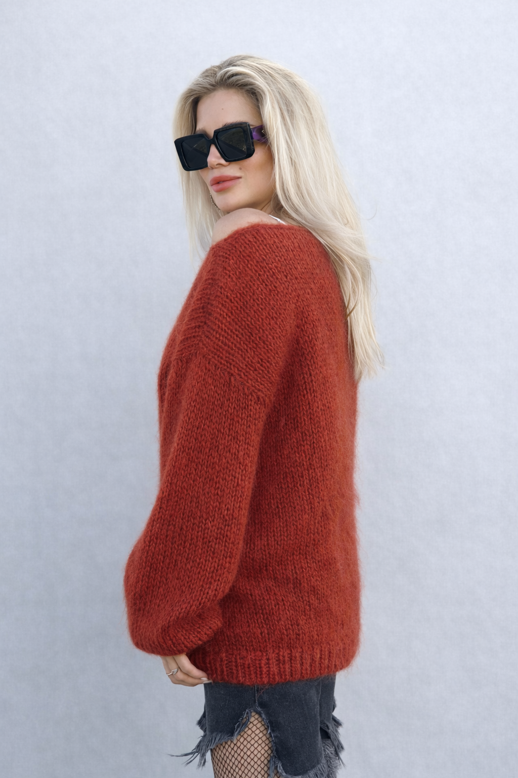 Brick-Colored Mohair Sweater – Cozy & Stylish