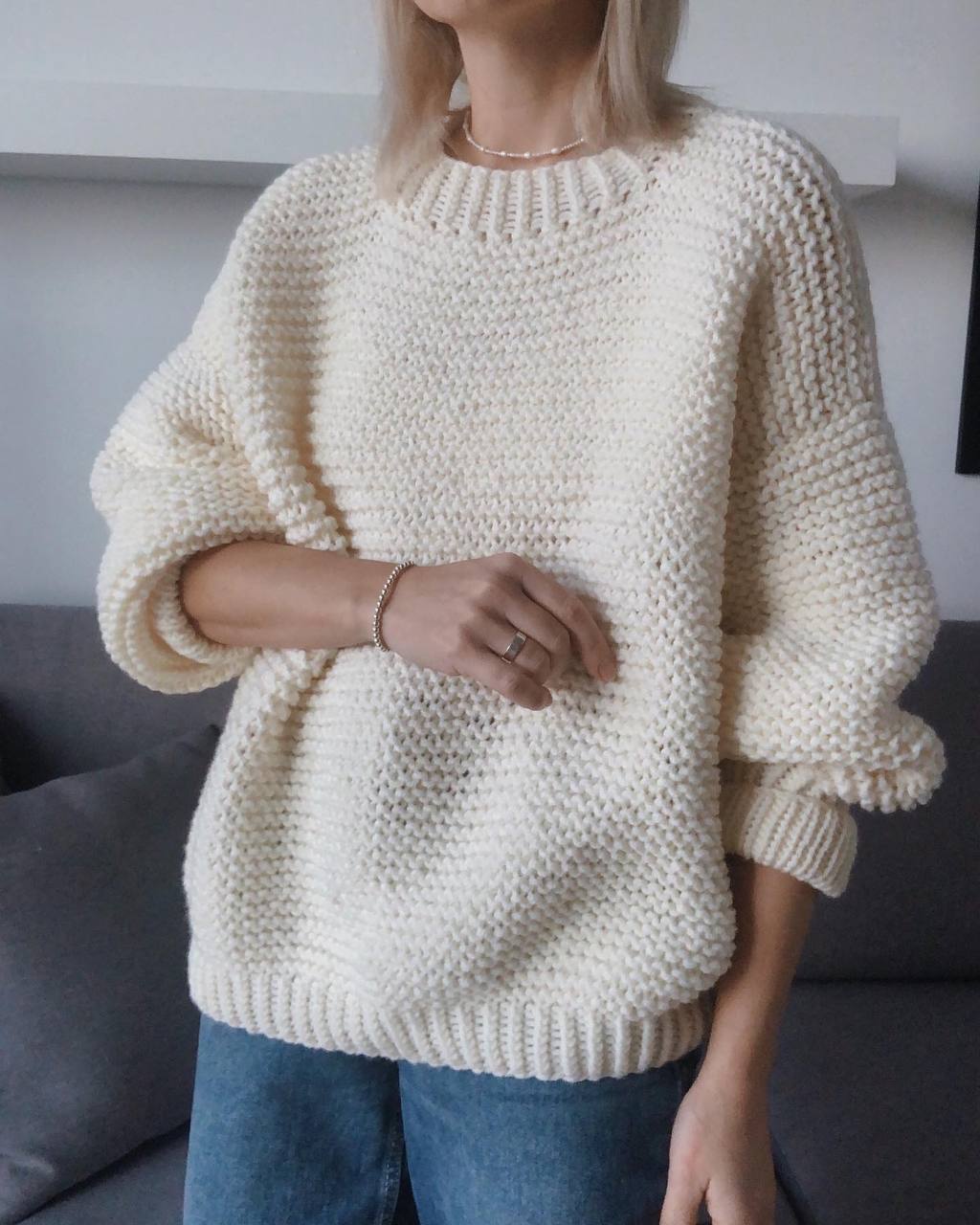 Chunky Knit Wool Handmade Sweater – Minimalist Design, Maximum Comfort
