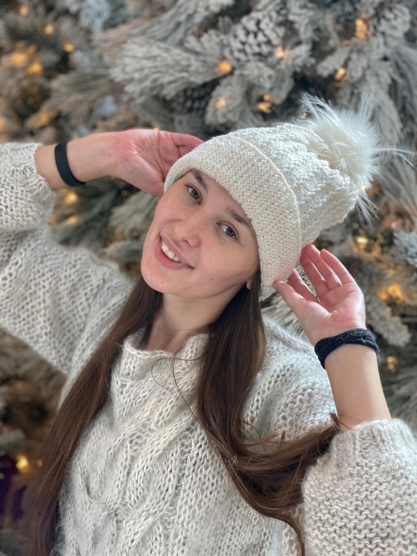 Handmade White Wool Beanie with Faux Fur Pom-Pom