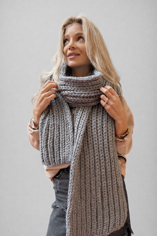 Oversized Grey Cable-Knit Scarf