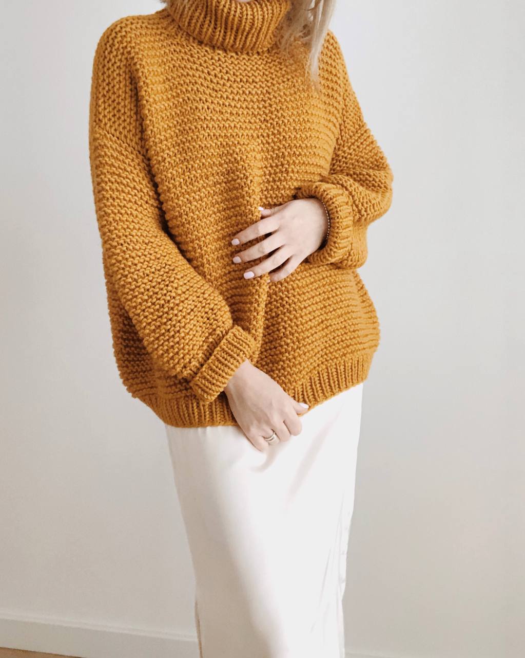 Oversized Wool Chunky Turtleneck Sweater – Bold, Warm, Effortlessly Chic